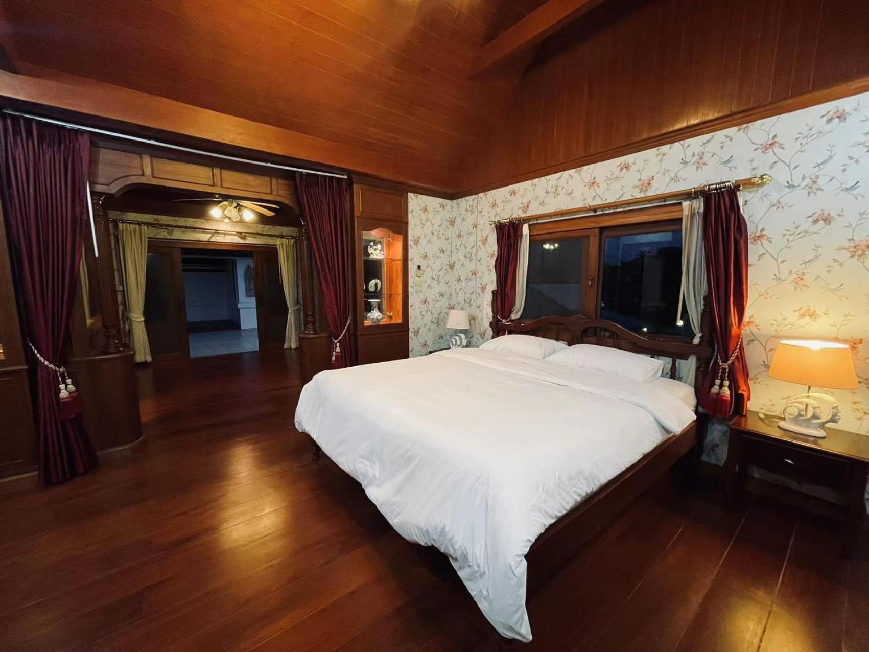 Phoenix Golf 10 Badroom Pool Villa Ban Huai Yai Buitenkant foto